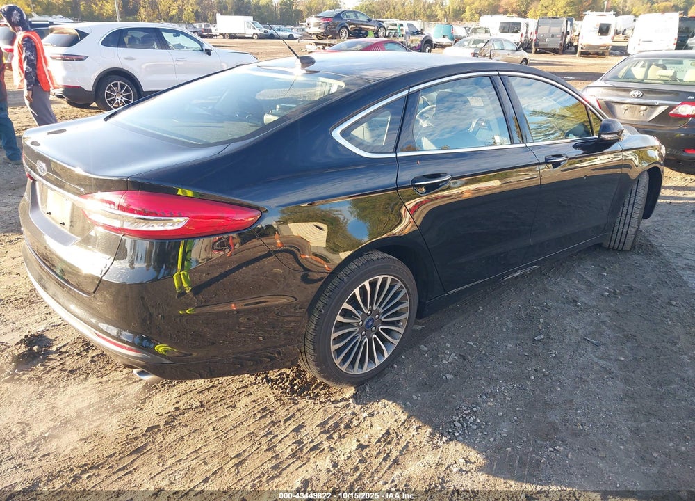 2018 FORD FUSION SE VIN: 3FA6P0HDXJR237633