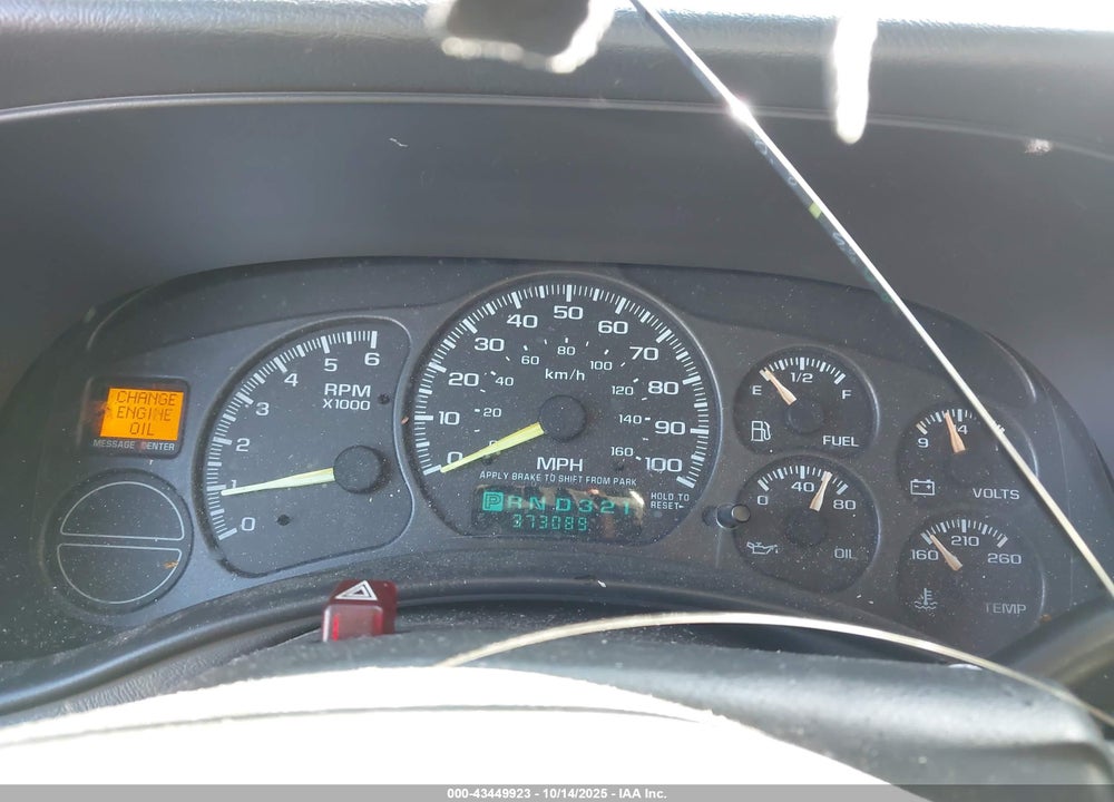 2001 CHEVROLET TAHOE LS VIN: 1GNEC13T61R141944