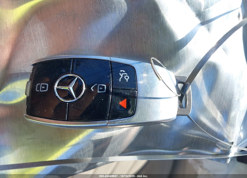 2018 MERCEDES-BENZ E 300 VIN: WDDZF4JB9JA307116