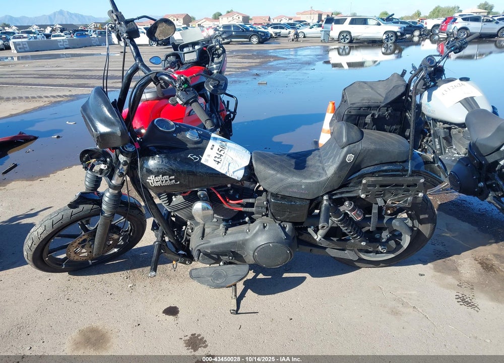 2015 HARLEY-DAVIDSON FXDB VIN: 1HD1GXM13FT303940