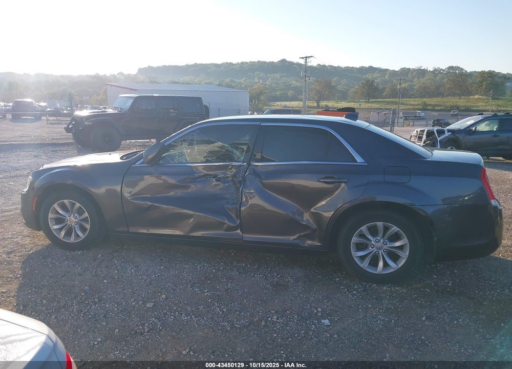 2016 CHRYSLER 300 VIN: 2C3CCAAG9GH175458