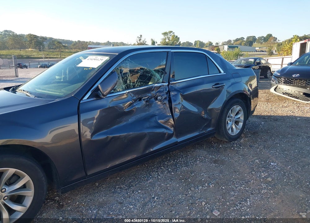 2016 CHRYSLER 300 VIN: 2C3CCAAG9GH175458