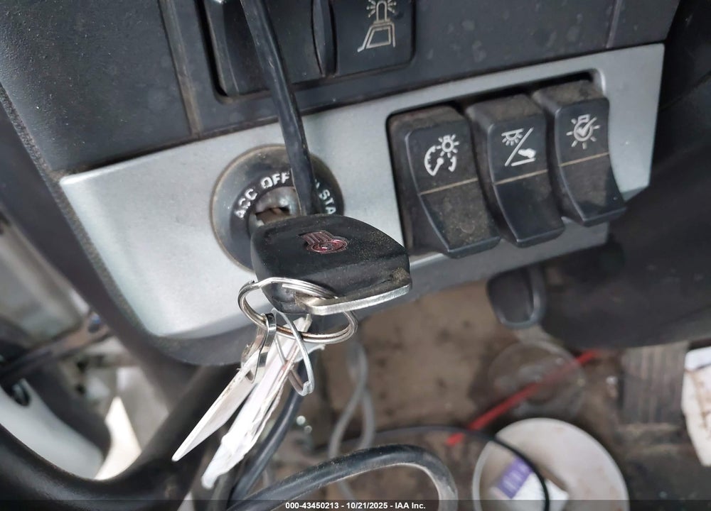 2025 KENWORTH T880 VIN: 1NKZXPTX8SJ100489