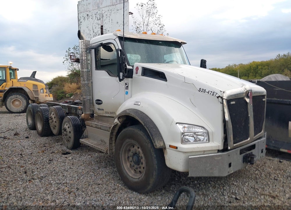 2025 KENWORTH T880 VIN: 1NKZXPTX8SJ100489