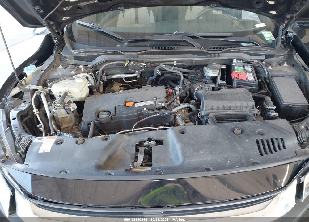 2018 HONDA CIVIC VIN: 2HGFC4B07JH300106