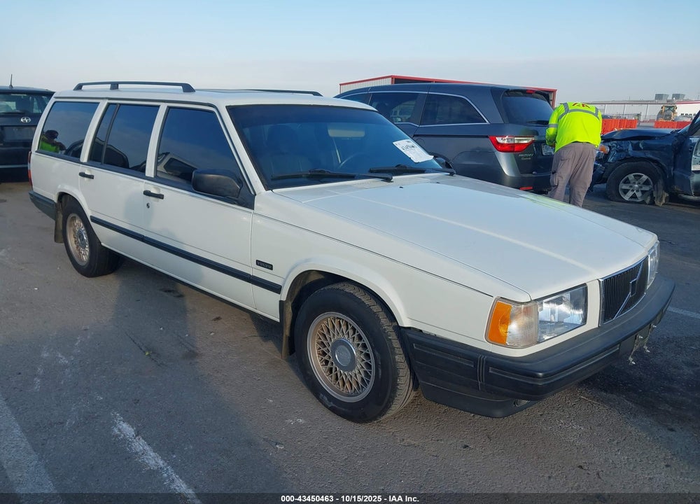1995 VOLVO 940 VIN: YV1JW8610S1136718