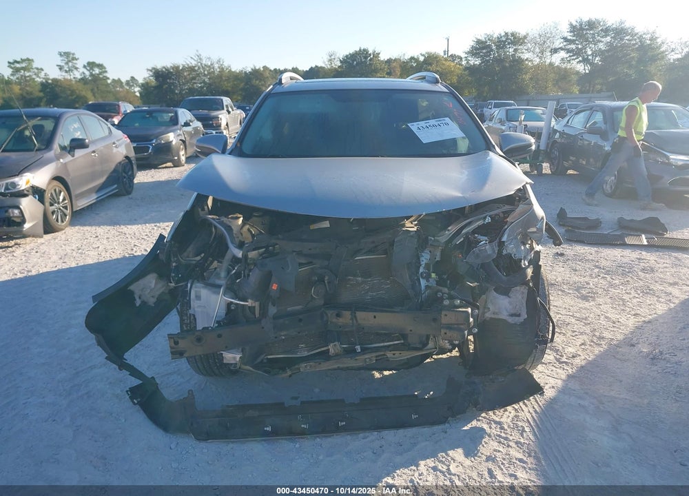 2016 TOYOTA RAV4 XLE VIN: 2T3WFREV5GW268243