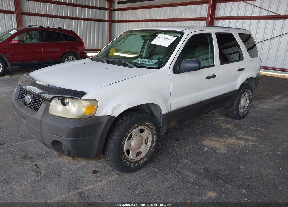 2005 FORD ESCAPE XLS VIN: 1FMYU92ZX5KA96105