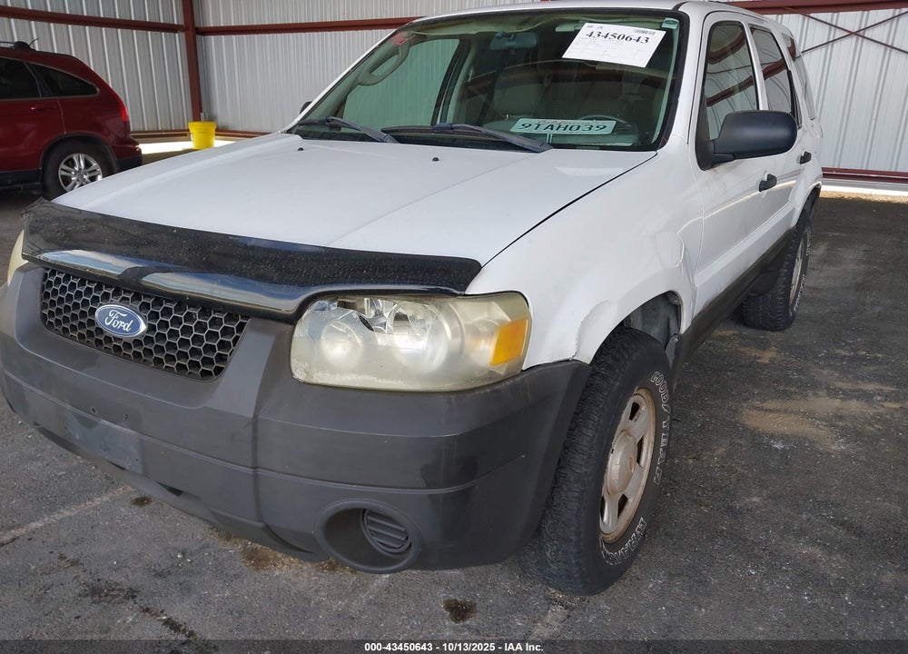 2005 FORD ESCAPE XLS VIN: 1FMYU92ZX5KA96105