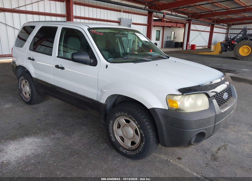 2005 FORD ESCAPE XLS VIN: 1FMYU92ZX5KA96105