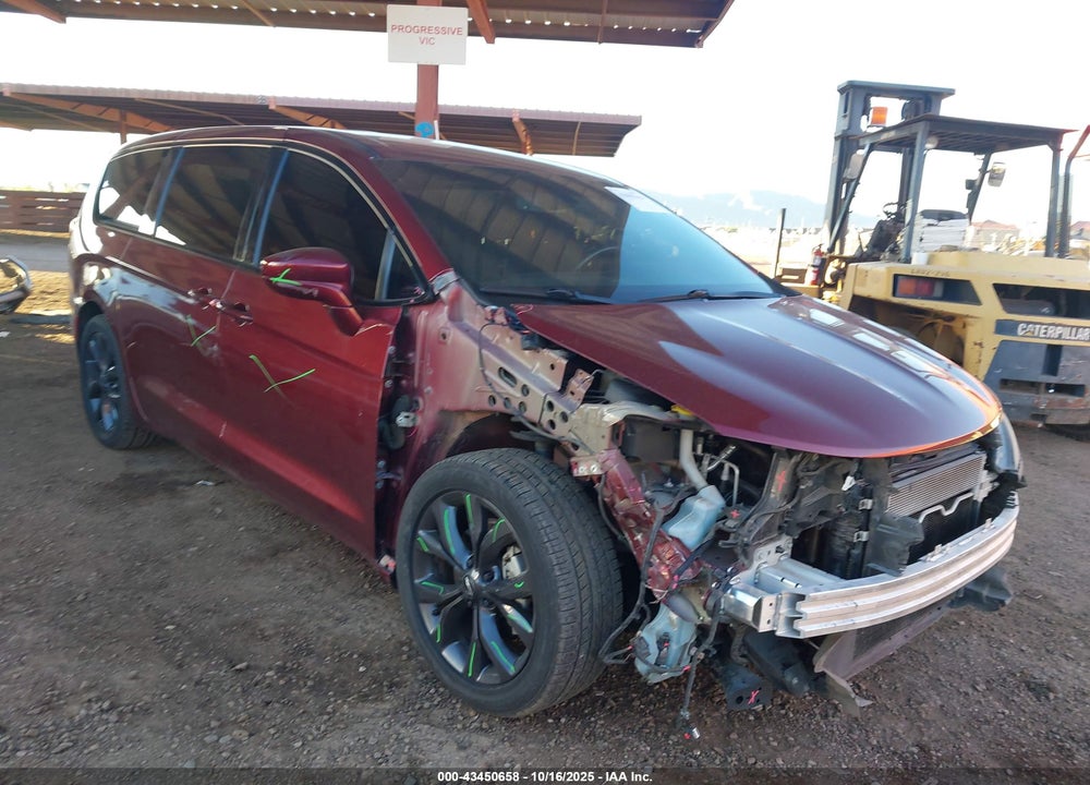 2019 CHRYSLER PACIFICA TOURING PLUS VIN: 2C4RC1FG6KR732876