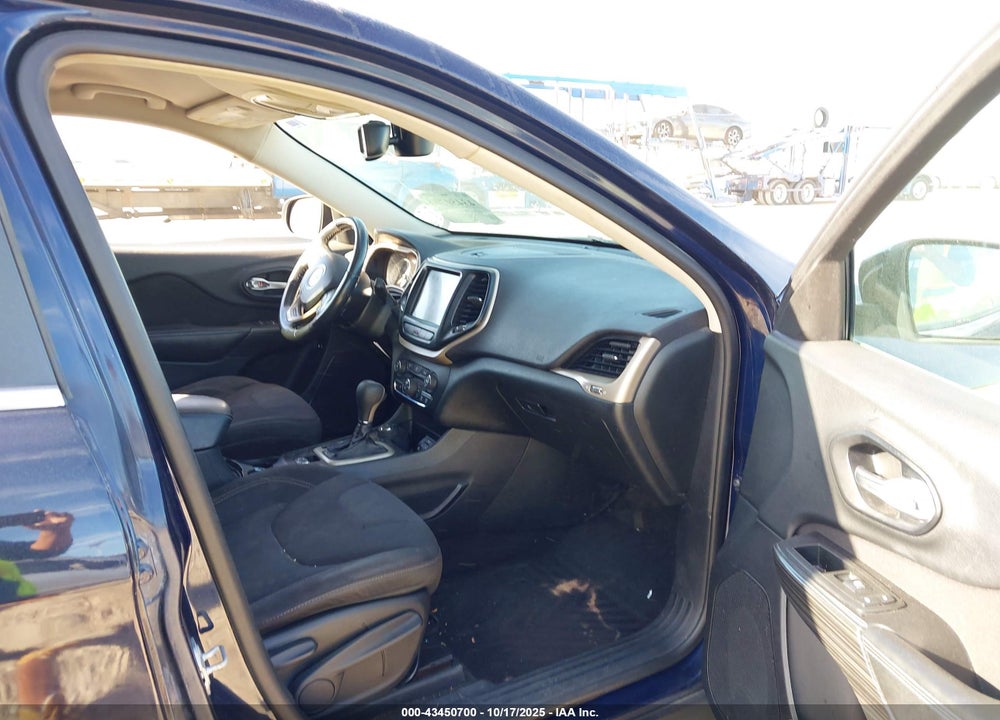 2015 JEEP CHEROKEE VIN: 1C4PJMCB2FW571852