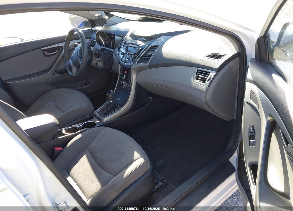 2016 HYUNDAI ELANTRA SE VIN: 5NPDH4AE8GH766308