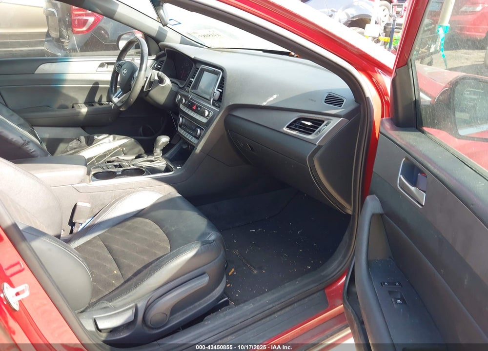 2018 HYUNDAI SONATA VIN: 5NPE34AF5JH707560