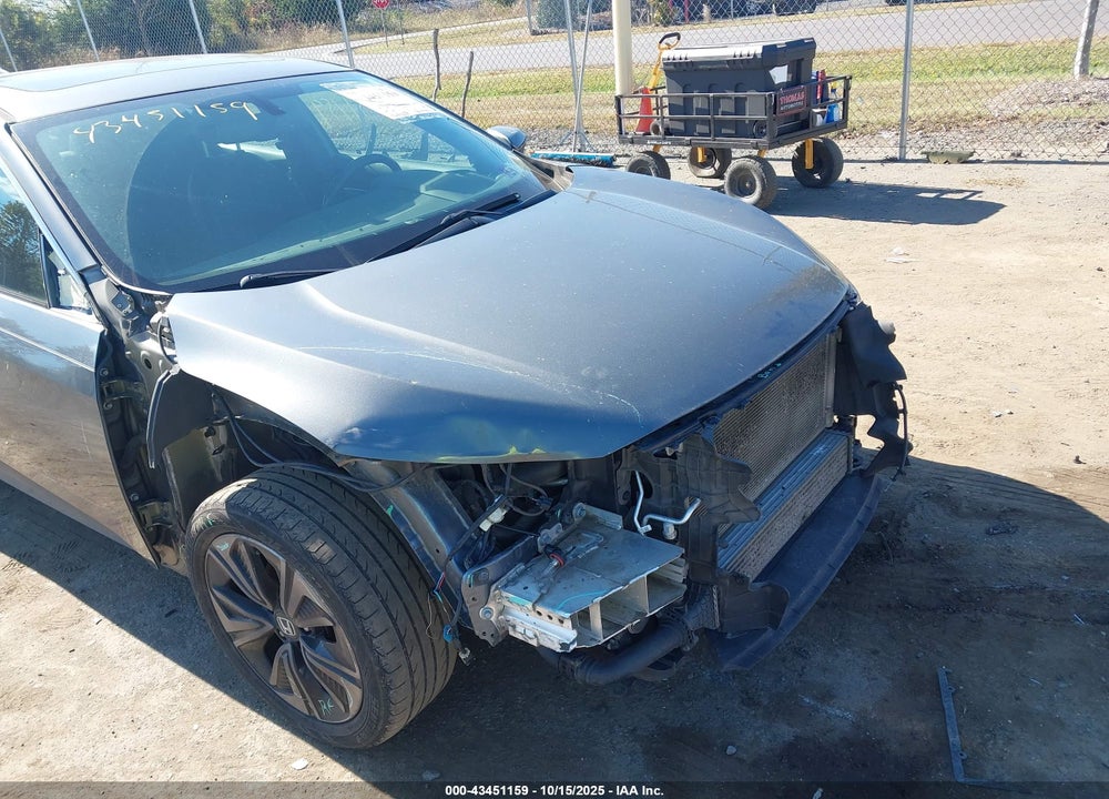 2017 HONDA CIVIC EX-L VIN: SHHFK7H74HU402663