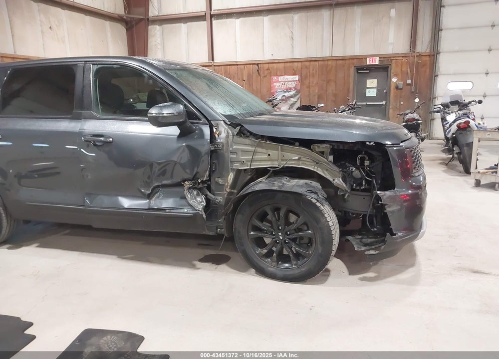 2021 KIA TELLURIDE LX VIN: 5XYP24HC9MG166709