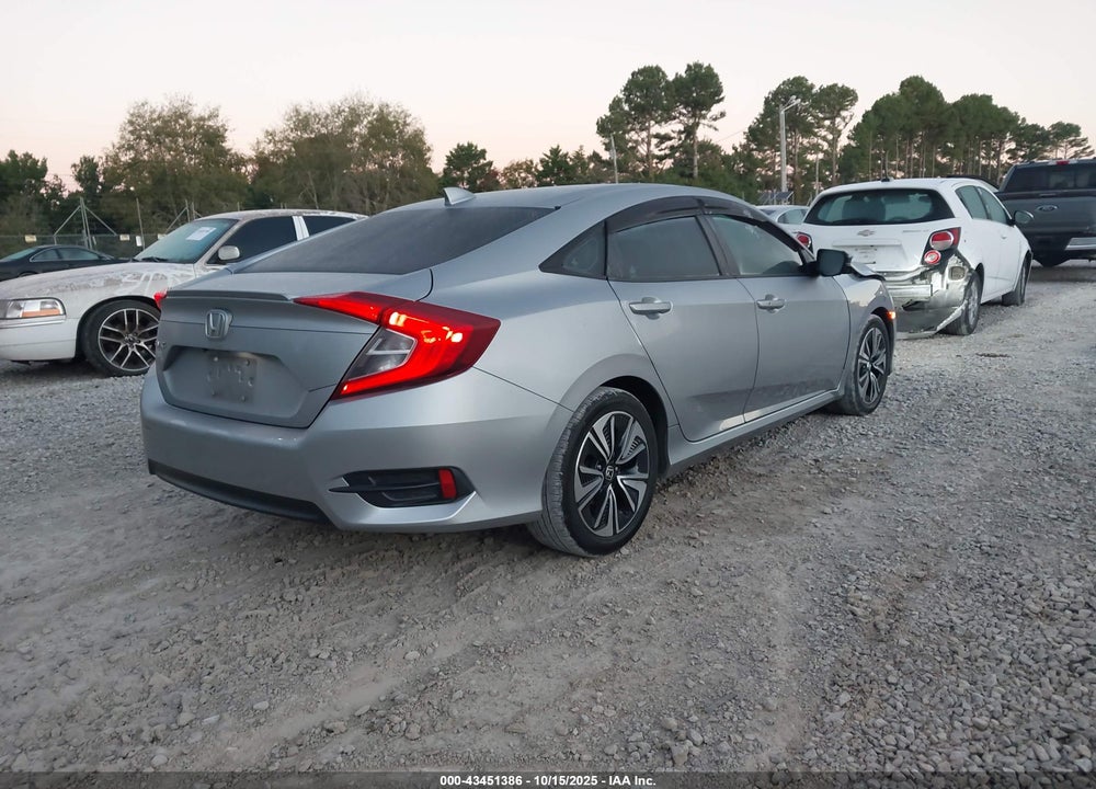 2018 HONDA CIVIC VIN: 19XFC1E37JE001813