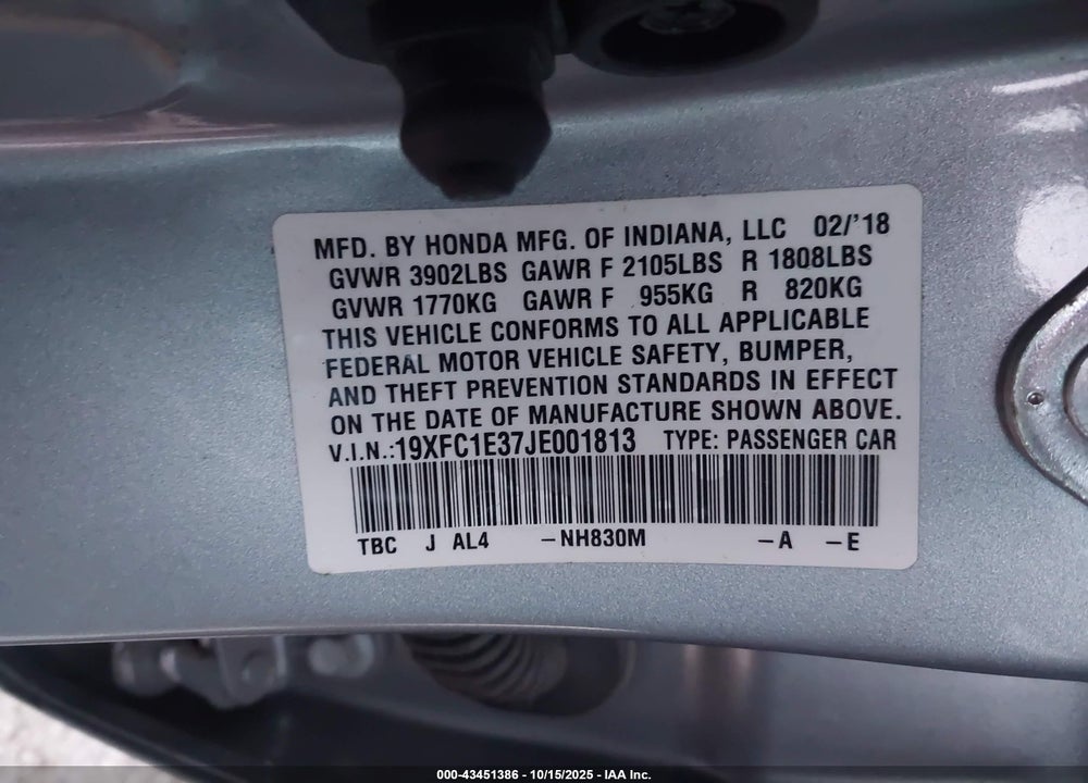 2018 HONDA CIVIC VIN: 19XFC1E37JE001813