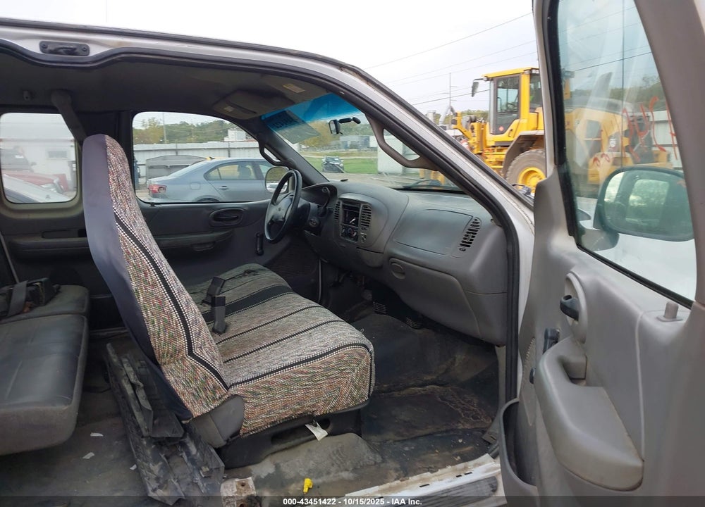 2002 FORD F-150 LARIAT/XL/XLT VIN: 2FTRX17W42CA09623