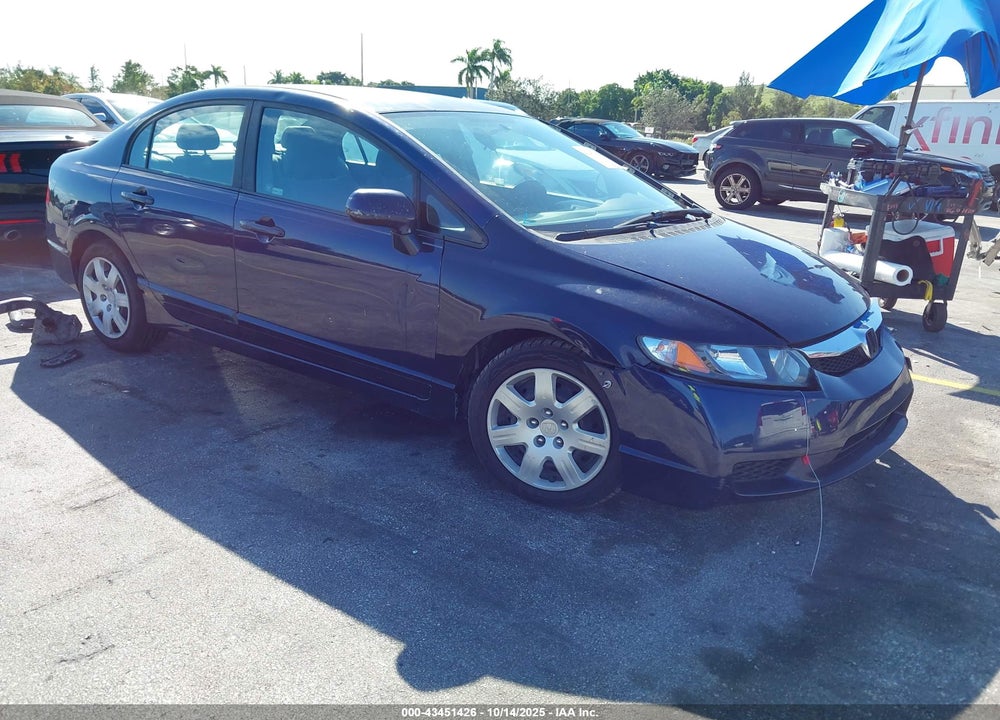 2010 HONDA CIVIC LX VIN: 2HGFA1F50AH570305