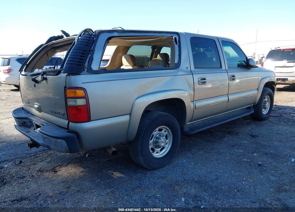 2002 CHEVROLET SUBURBAN 2500 LT VIN: 3GNGK26G92G296599