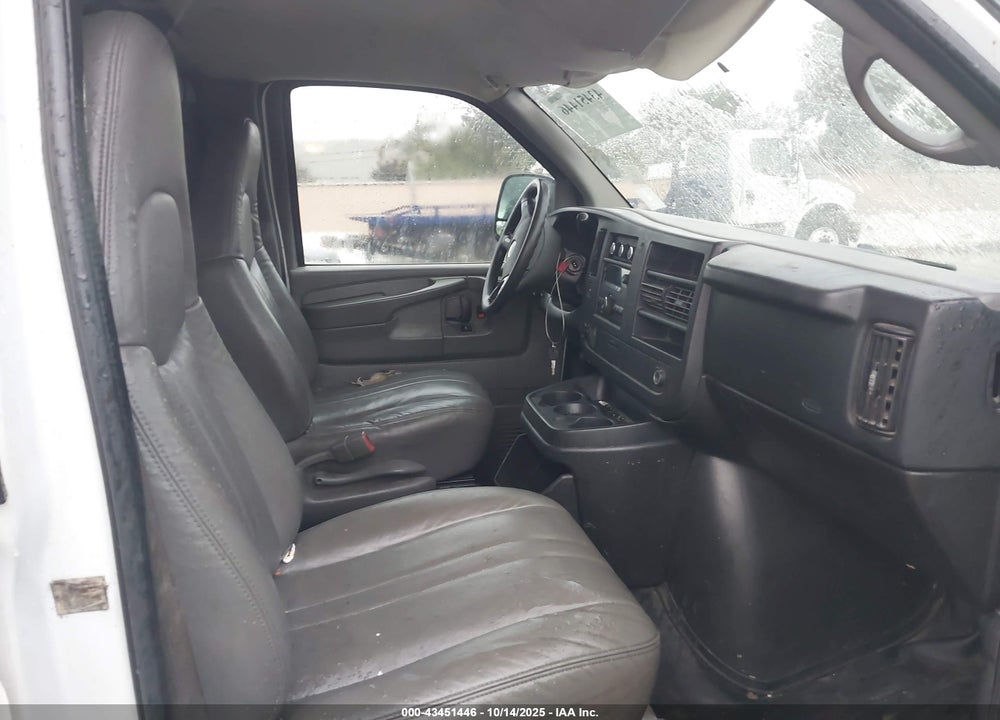 2008 CHEVROLET EXPRESS VIN: 1GCFG15X281154586