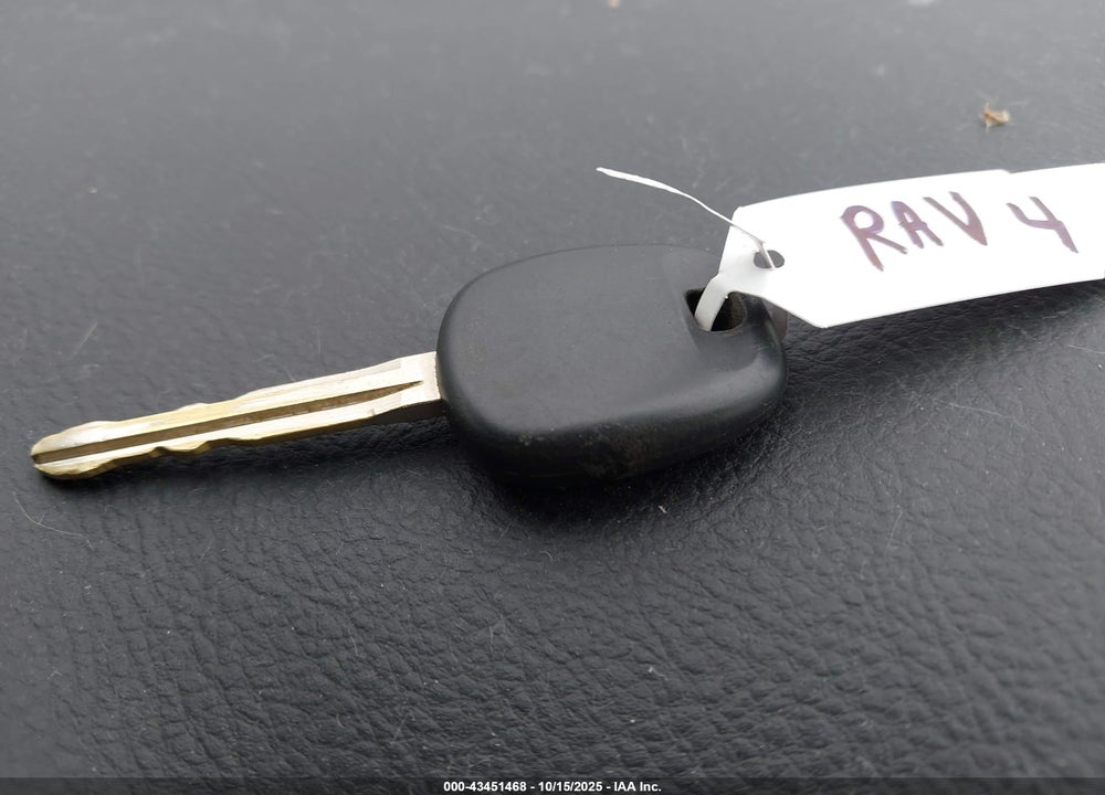 2006 TOYOTA RAV4 LIMITED V6 VIN: JTMBK31V465006300