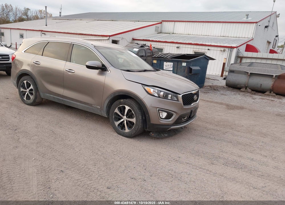 2018 KIA SORENTO 3.3L EX VIN: 5XYPHDA52JG382097