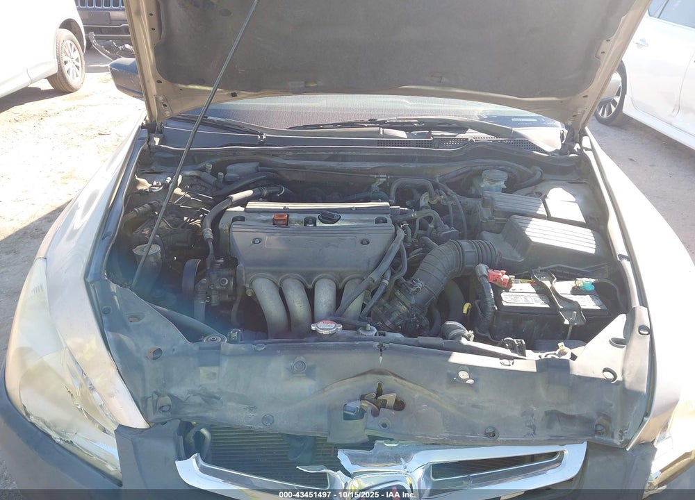 2003 HONDA ACCORD 2.4 EX VIN: JHMCM56633C087842
