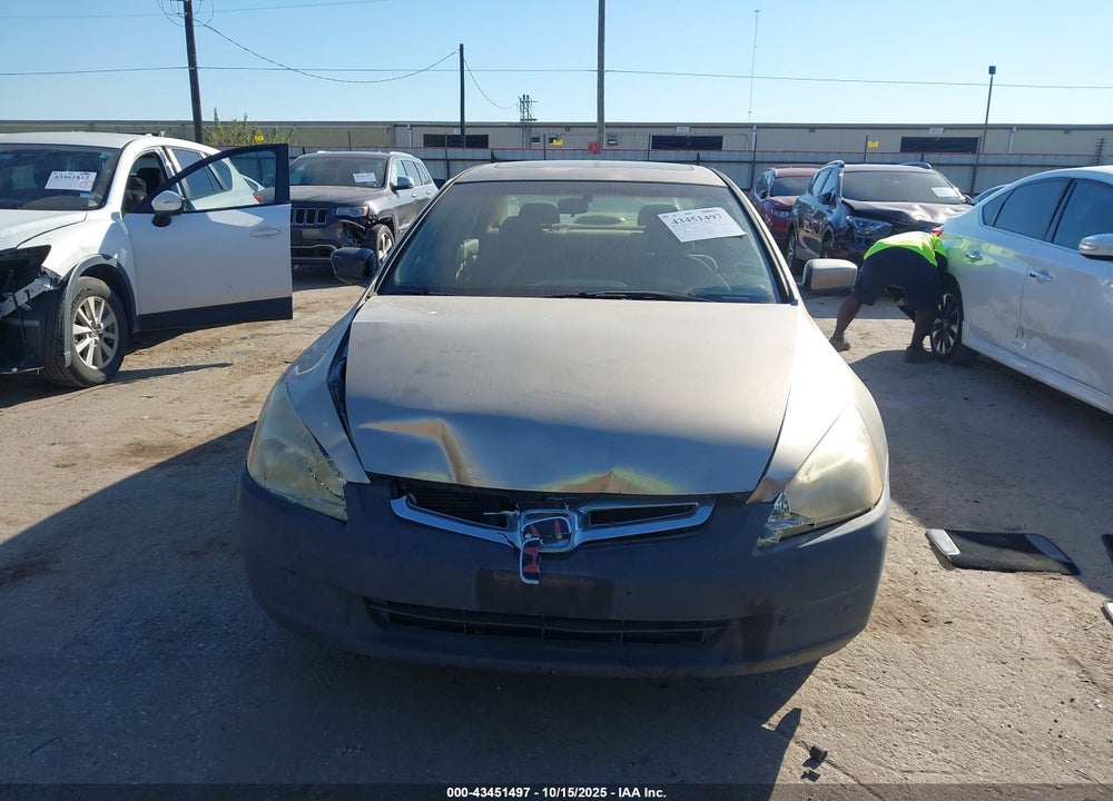 2003 HONDA ACCORD 2.4 EX VIN: JHMCM56633C087842