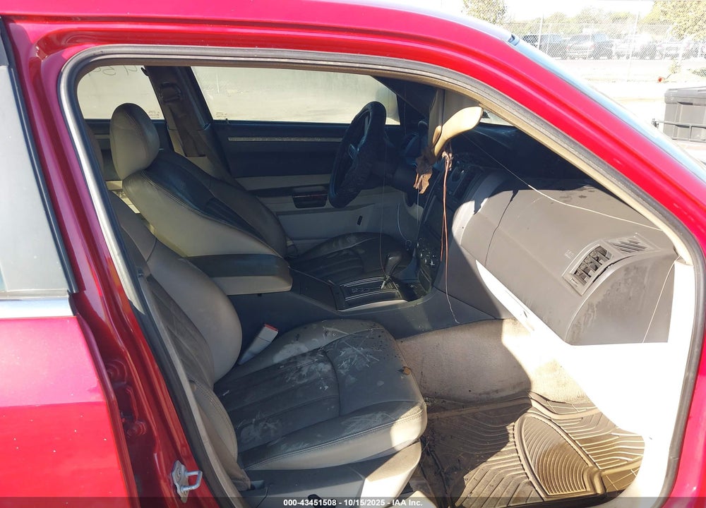 2007 CHRYSLER 300C VIN: 2C3KA63H07H897115