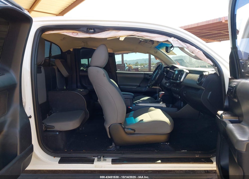 2016 TOYOTA TACOMA SR5 V6 VIN: 5TFSZ5AN9GX036633