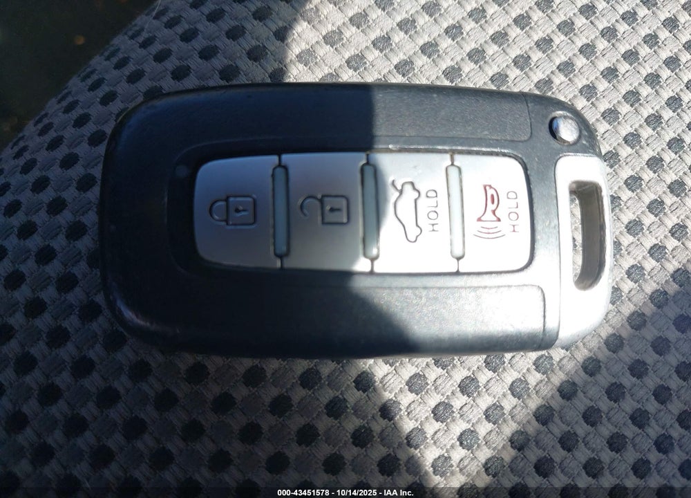 2011 HYUNDAI SONATA VIN: 5NPEC4ABXBH279452