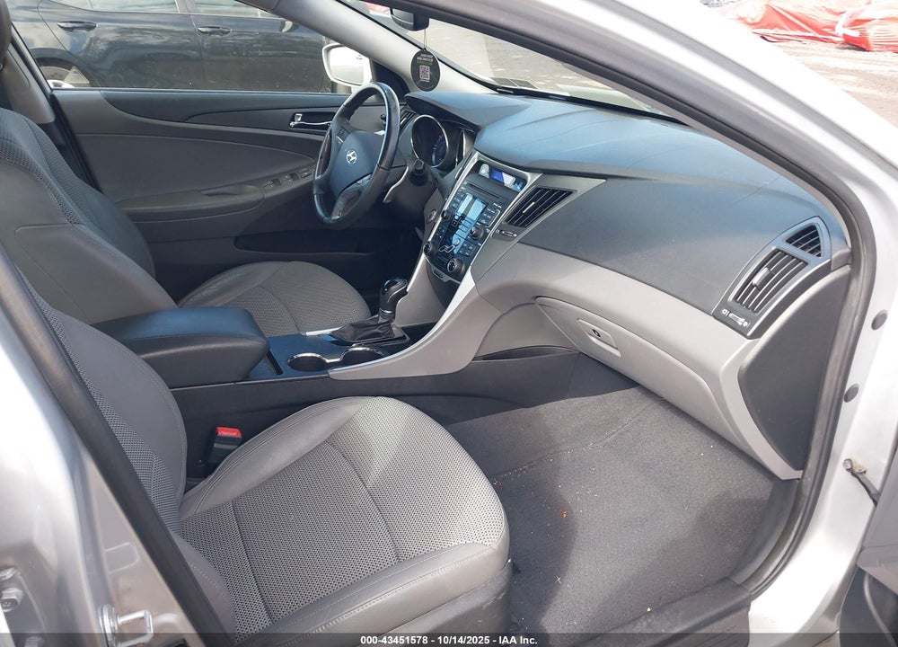2011 HYUNDAI SONATA VIN: 5NPEC4ABXBH279452
