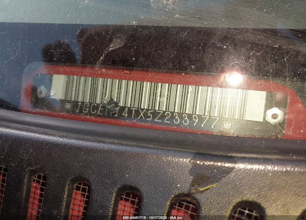 2005 CHEVROLET SILVERADO 1500 LS VIN: 1GCEK14TX5Z233977