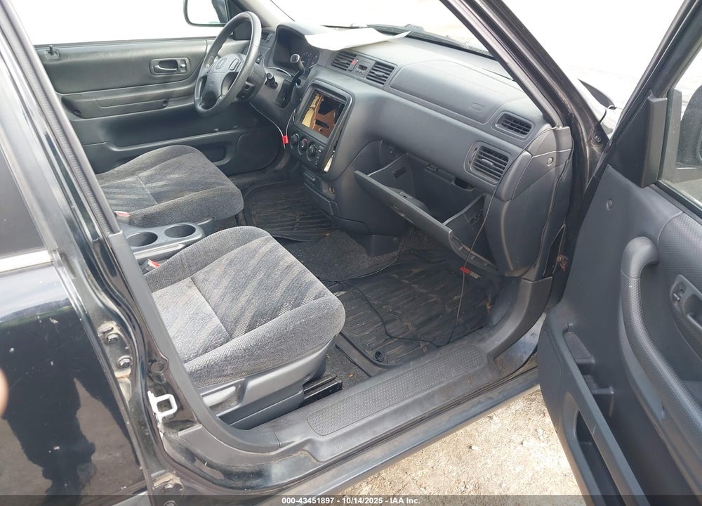 1999 HONDA CR-V LX VIN: JHLRD1844XC019123