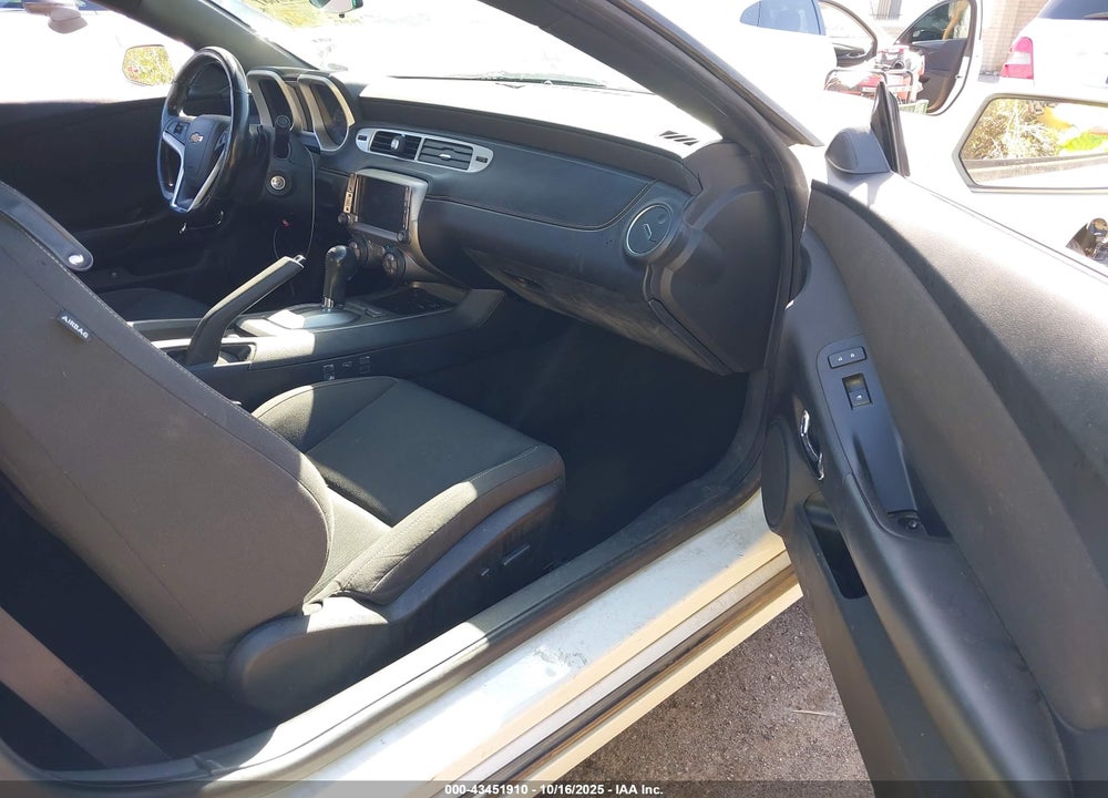 2015 CHEVROLET CAMARO VIN: 2G1FD1E39F9270617