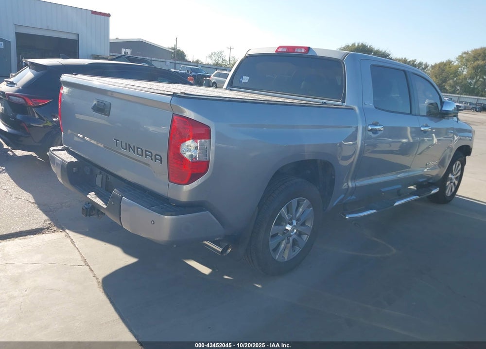 2017 TOYOTA TUNDRA LIMITED 5.7L V8 VIN: 5TFFW5F17HX213326