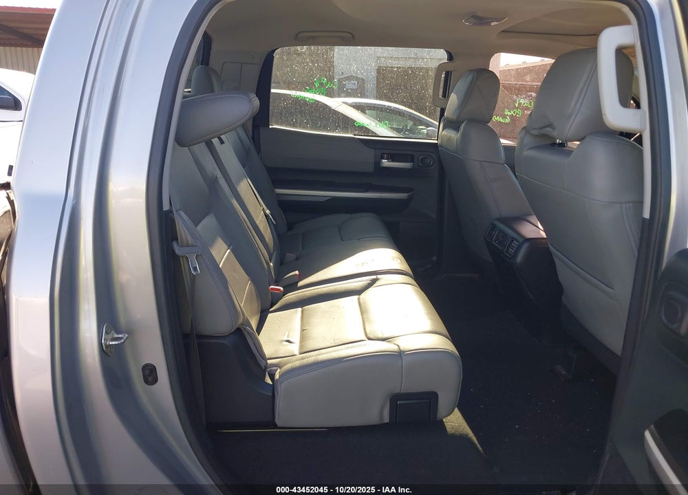 2017 TOYOTA TUNDRA LIMITED 5.7L V8 VIN: 5TFFW5F17HX213326