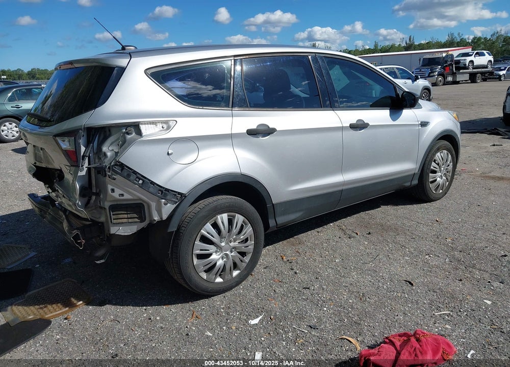 2017 FORD ESCAPE VIN: 1FMCU0F78HUB81323