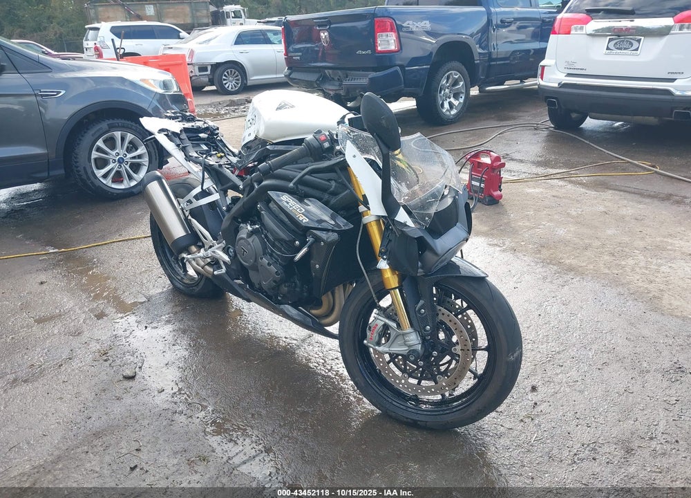2022 TRIUMPH MOTORCYCLE SPEED TRIPLE 1200 RR VIN: SMTP02ST7NTAX1479