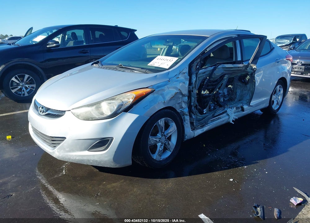 2013 HYUNDAI ELANTRA VIN: 5NPDH4AE9DH265729
