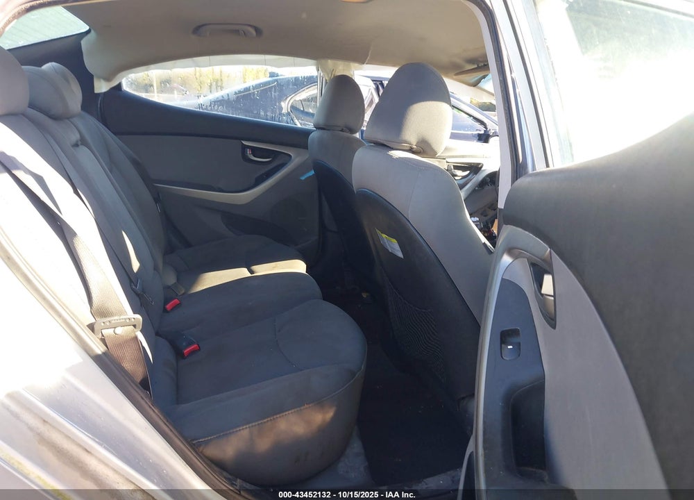 2013 HYUNDAI ELANTRA VIN: 5NPDH4AE9DH265729