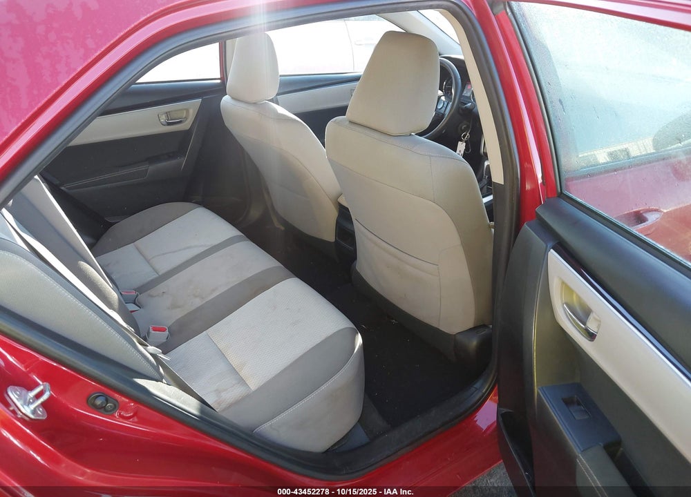 2018 TOYOTA COROLLA LE VIN: 2T1BURHE9JC017176