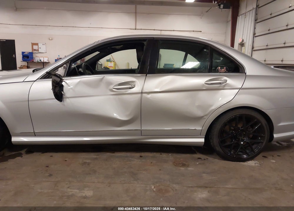 2010 MERCEDES-BENZ C 300 SPORT 4MATIC VIN: WDDGF8BB8AF442748