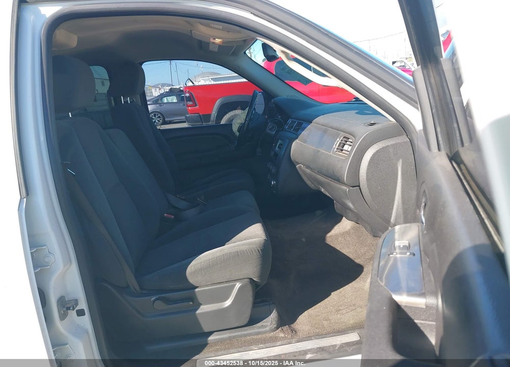 2007 CHEVROLET TAHOE LS VIN: 1GNFC13C67J395505