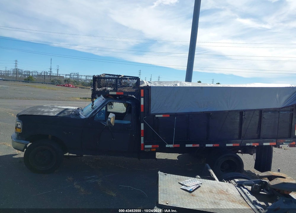 1992 FORD F SUPER DUTY VIN: 2FDLF47G9NCB00969