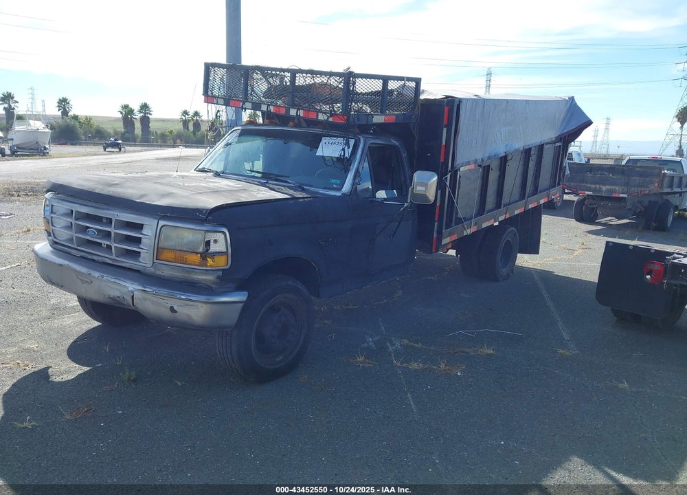1992 FORD F SUPER DUTY VIN: 2FDLF47G9NCB00969