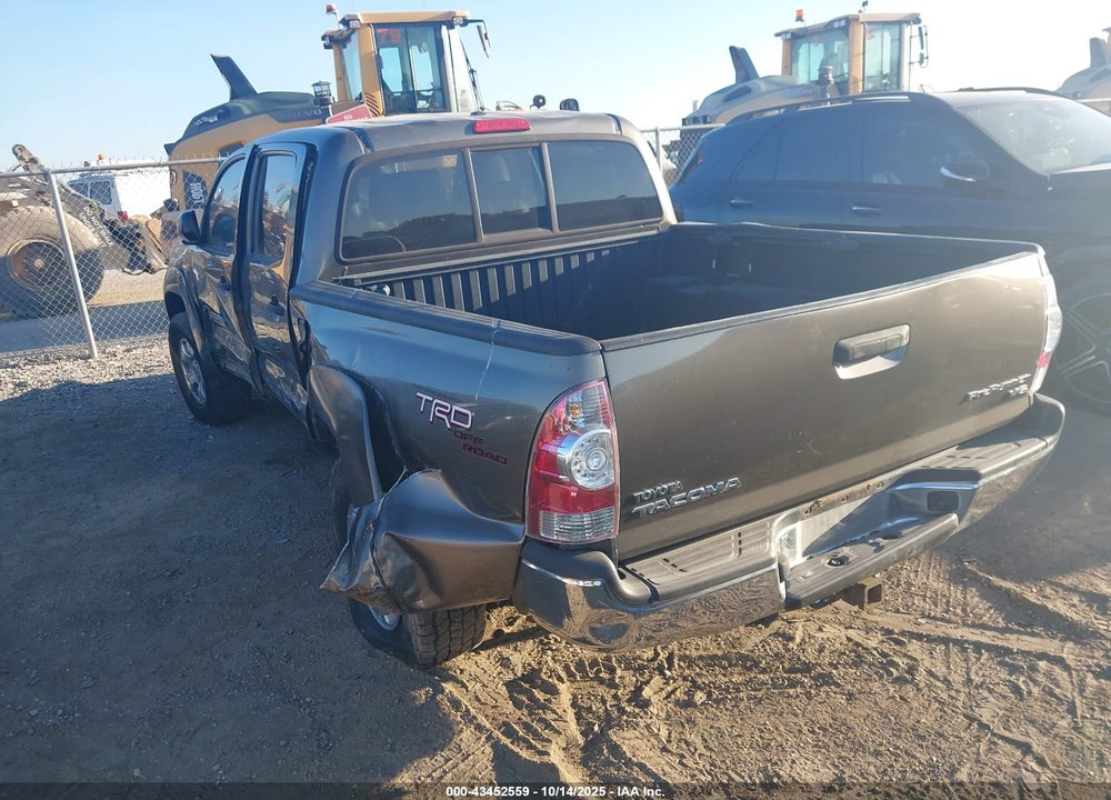 2011 TOYOTA TACOMA PRERUNNER V6 VIN: 3TMJU4GN6BM121911