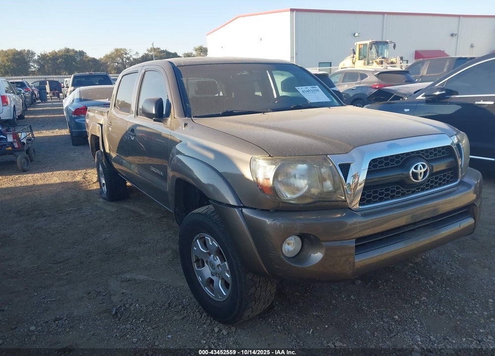 2011 TOYOTA TACOMA PRERUNNER V6 VIN: 3TMJU4GN6BM121911